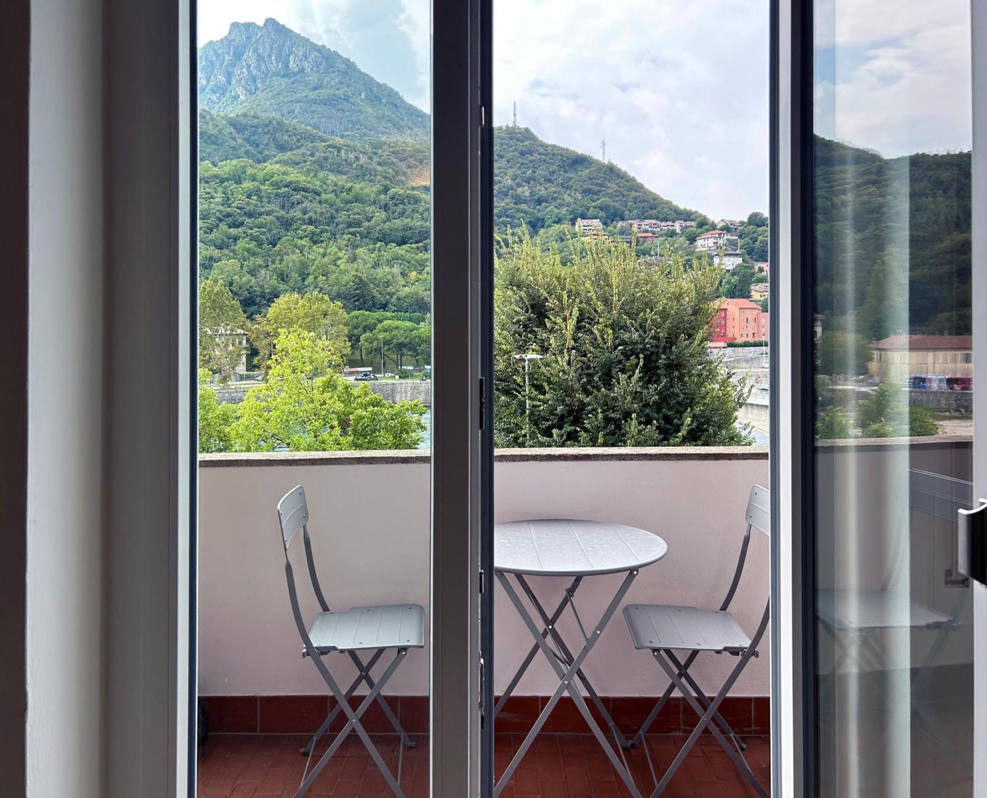 Lecco Lakefront Retreat 外观 照片
