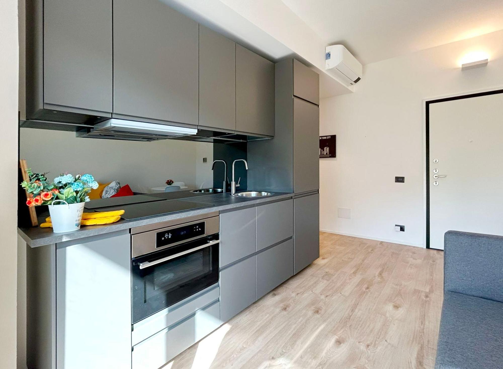Lecco Lakefront Retreat 外观 照片
