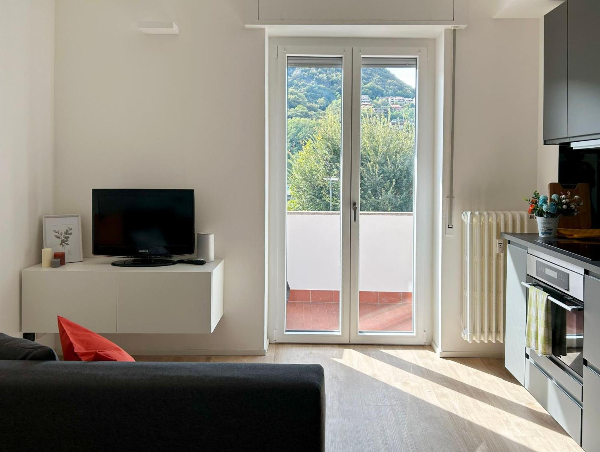 Lecco Lakefront Retreat 外观 照片